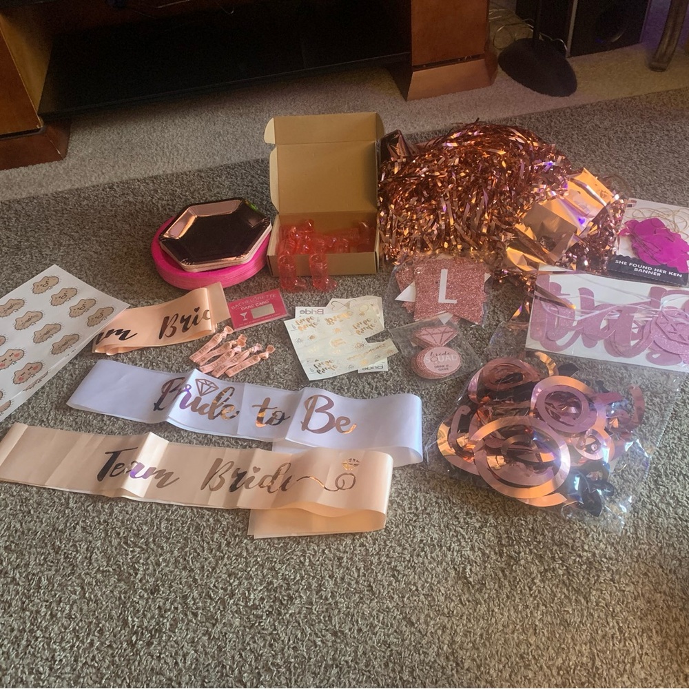 Rose Gold Bachelorette Party Supplies Set